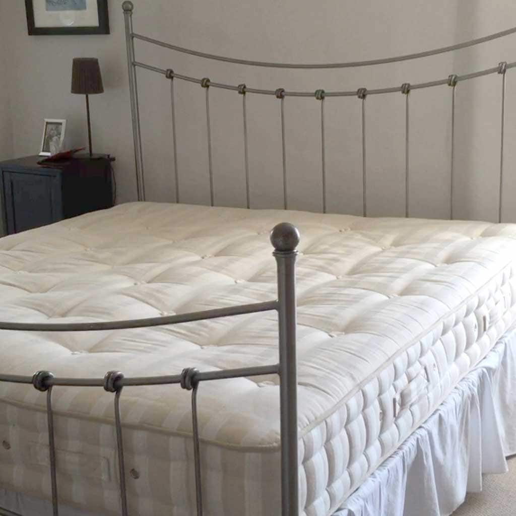 Leesa store bed frame